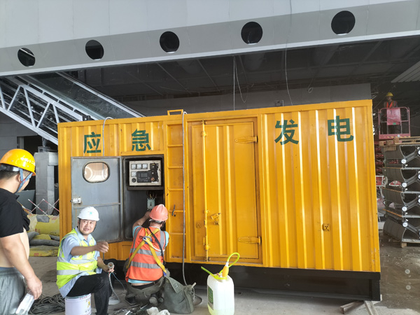 同德怎样判断空气滤清器是否需要更换？