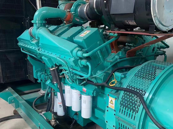 同德更换100kW柴油发电机组机油时，需要注意哪些事项？